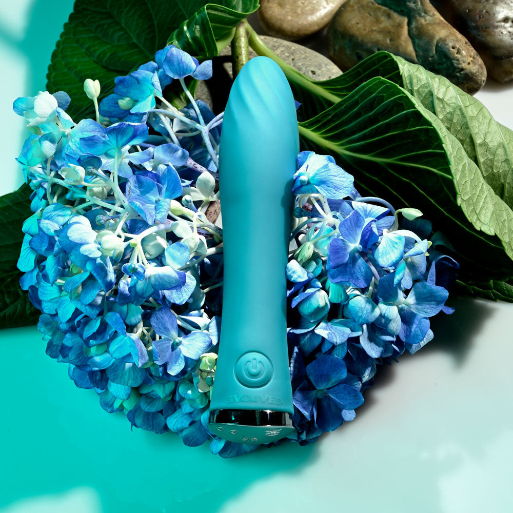 Evolved ULTRA WAVE - 13 cm USB Rechargeable Mini Vibrator