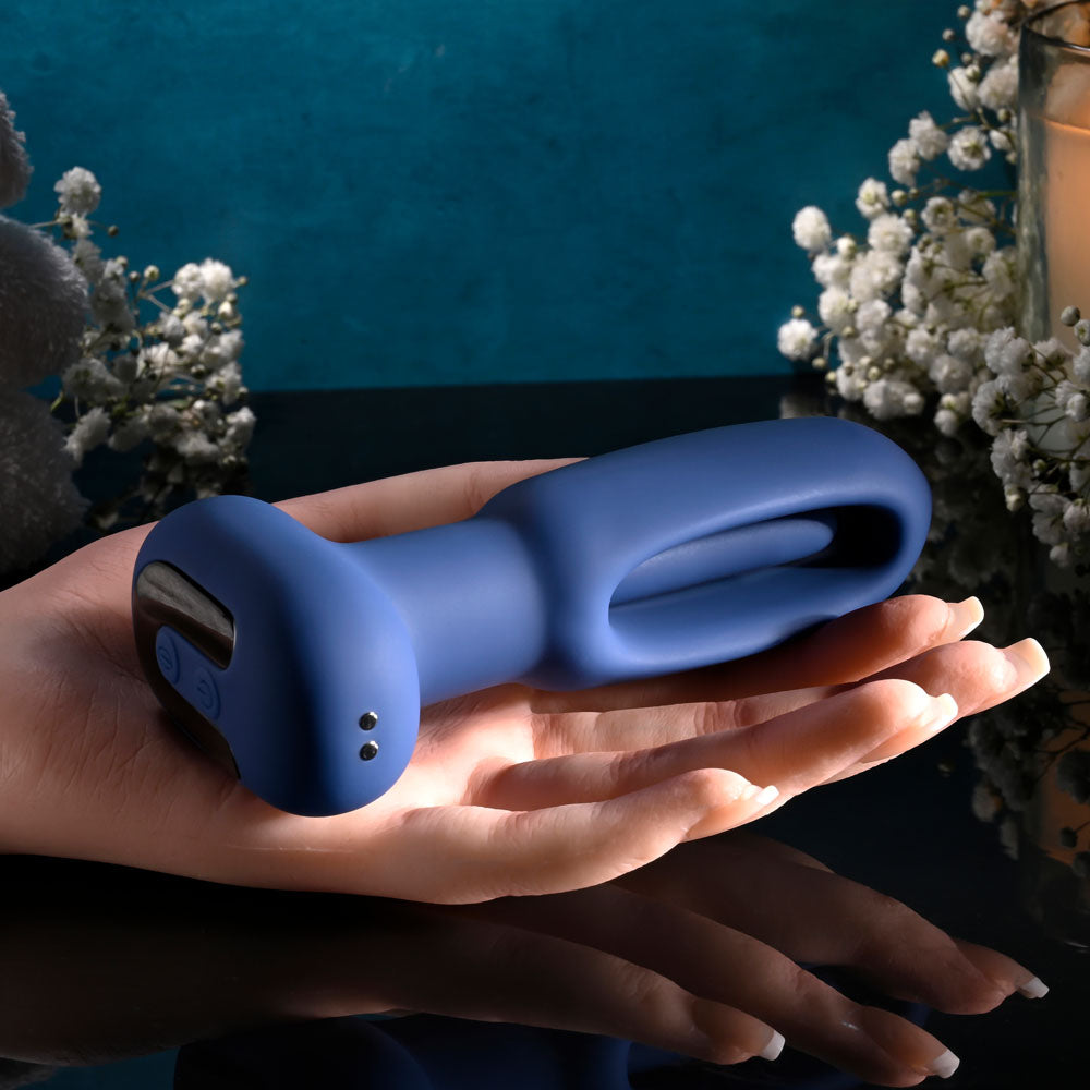 Evolved THE FLAPPER - 14 cm USB Rechargeable Vibrating and Flapping Butt Plug with Remote
