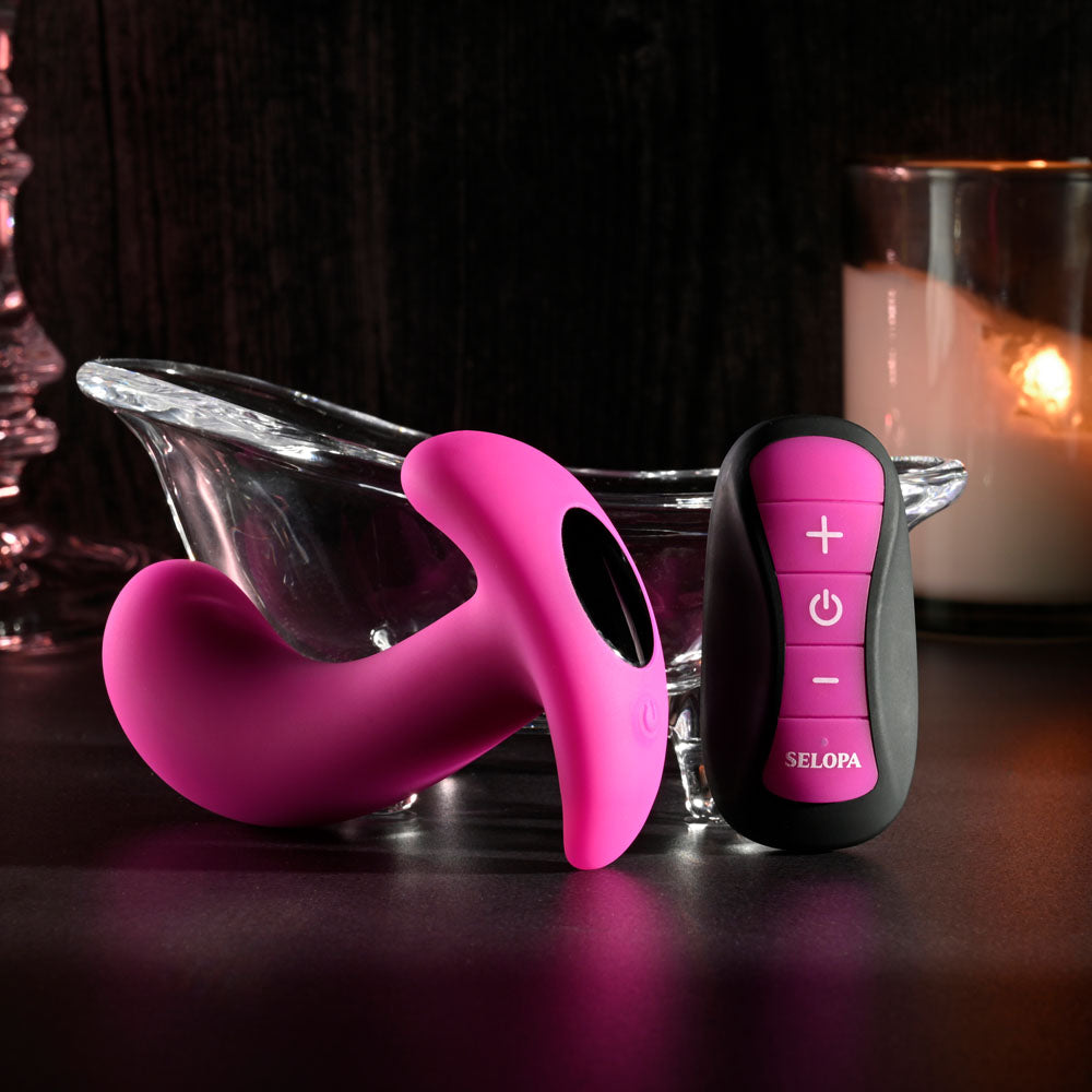 Selopa HOOKING UP - 9.5 cm USB Rechargeable Vibrator with Wireless Remote