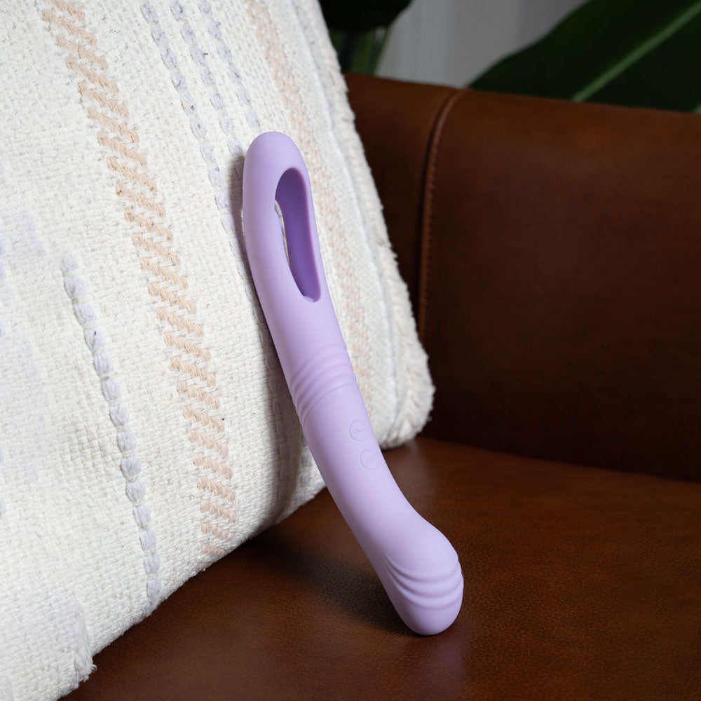 Maia HARPER -  24.1 cm USB Rechargeable Vibrator